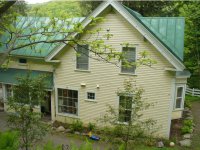 4 College Hill