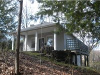 39.5 N Elm Street