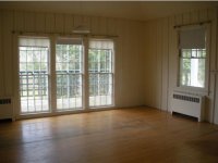 39.5 N Elm Street