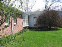 32 Howard Avenue