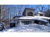 300 Woods Lane Woods