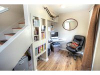 2748-2 E. Woodstock Rd