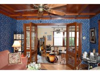 321 South Mendon