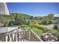 1215 West Woodstock