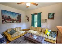 1215 West Woodstock