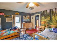 1215 West Woodstock