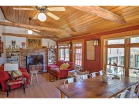 1215 West Woodstock