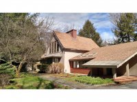 302 Barrows Towne