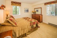 137 East Mountain (2E5)