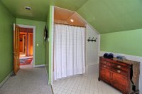1723 Hale Hollow