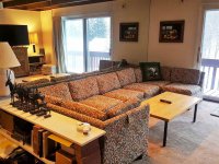 774 East Mountain Edgemont