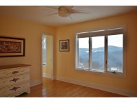 114 Oak Ridge