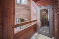 180 High Ridge