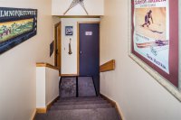 180 High Ridge
