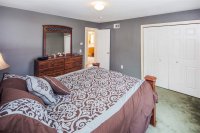 401 Oak Lodge