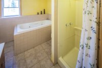 401 Oak Lodge