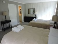 907 East Mountain