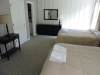 907 East Mountain
