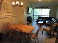 907 East Mountain