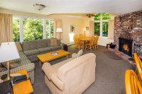 792 East Mountain