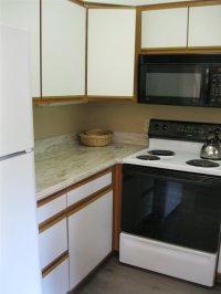 182 HIGHRIDGE