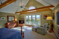 1261 North Bridgewater