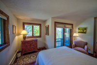 1261 North Bridgewater