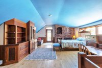 838 Cricket Hill