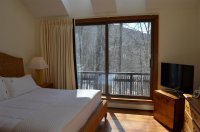 916 Salt Ash Hawk Inn & Resort