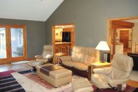 1041 Colonial Colonial Estates