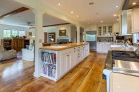 2352 Curtis Hollow