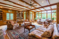 2352 Curtis Hollow