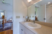 2352 Curtis Hollow