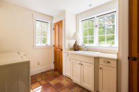2352 Curtis Hollow