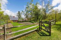 2352 Curtis Hollow
