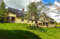 2352 Curtis Hollow