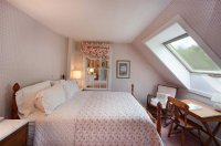 2150 Hale Hollow