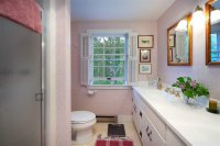 2150 Hale Hollow