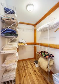 1034 Dunham Hill