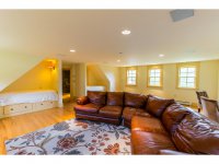 1532 Happy Valley