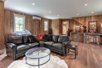 1532 Happy Valley