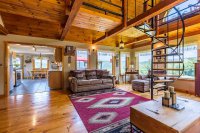 2861 Hale Hollow