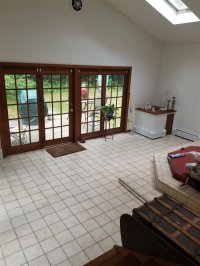 218 East Ridge