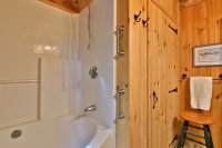 958 Hale Hollow