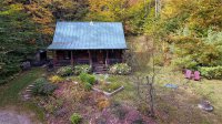 958 Hale Hollow
