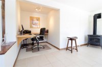 3903 Densmore Hill