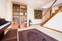 3903 Densmore Hill