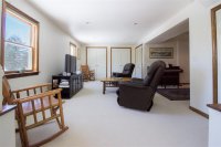 3903 Densmore Hill