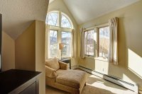794 East Mountain