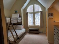 794 East Mountain